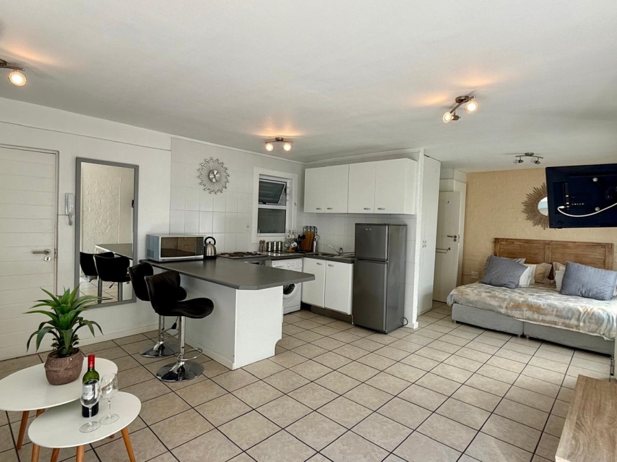 To Let 0 Bedroom Property for Rent in Green Point Western Cape
